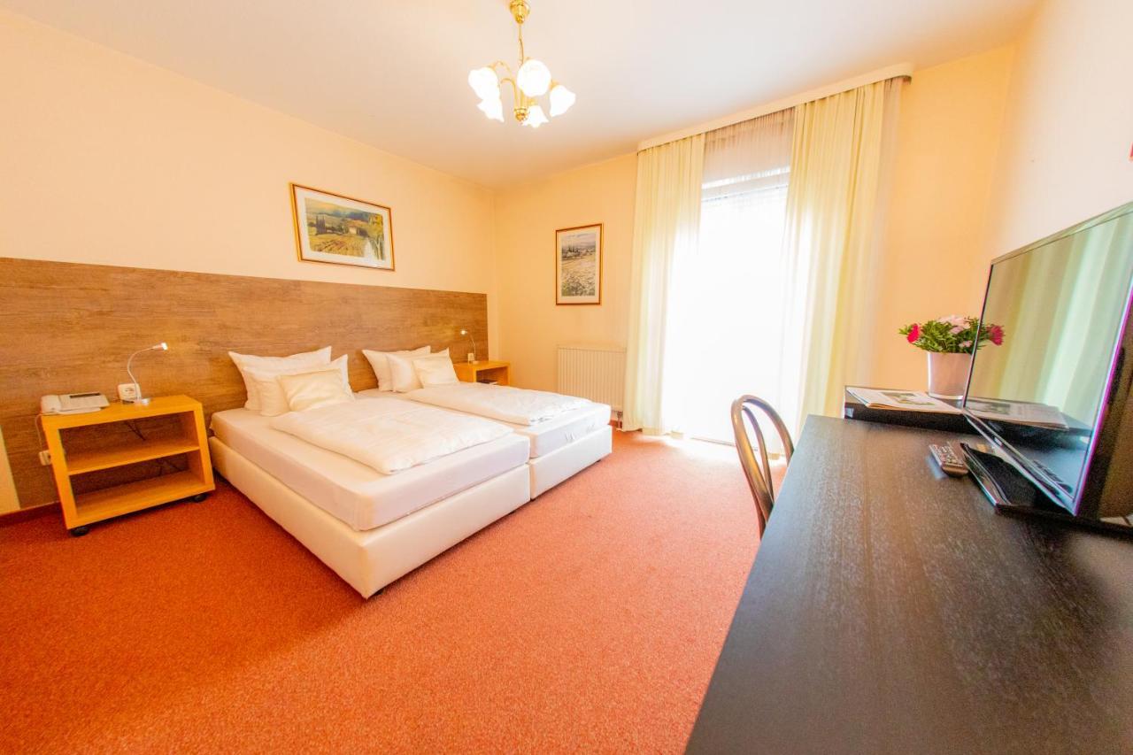 Hotel Centro Fuerth Nuernberg ภายนอก รูปภาพ