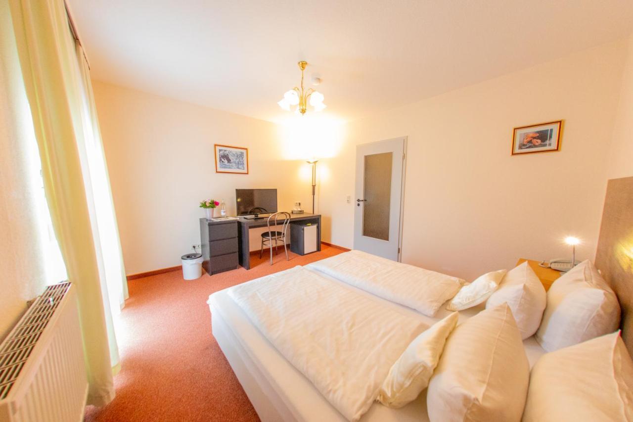 Hotel Centro Fuerth Nuernberg ภายนอก รูปภาพ