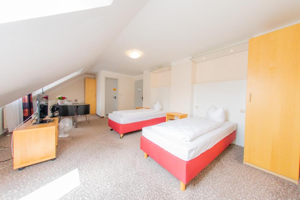 Hotel Centro Fuerth Nuernberg ภายนอก รูปภาพ